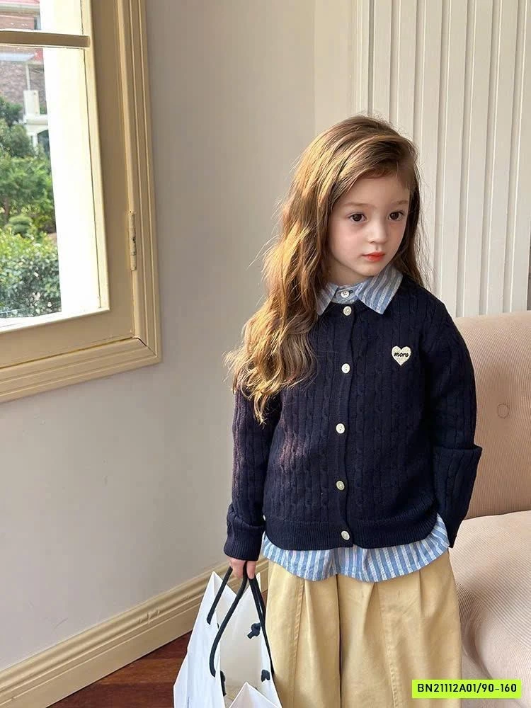 CARDIGAN THÊU TRÁI TIM 24Y159 AMBB