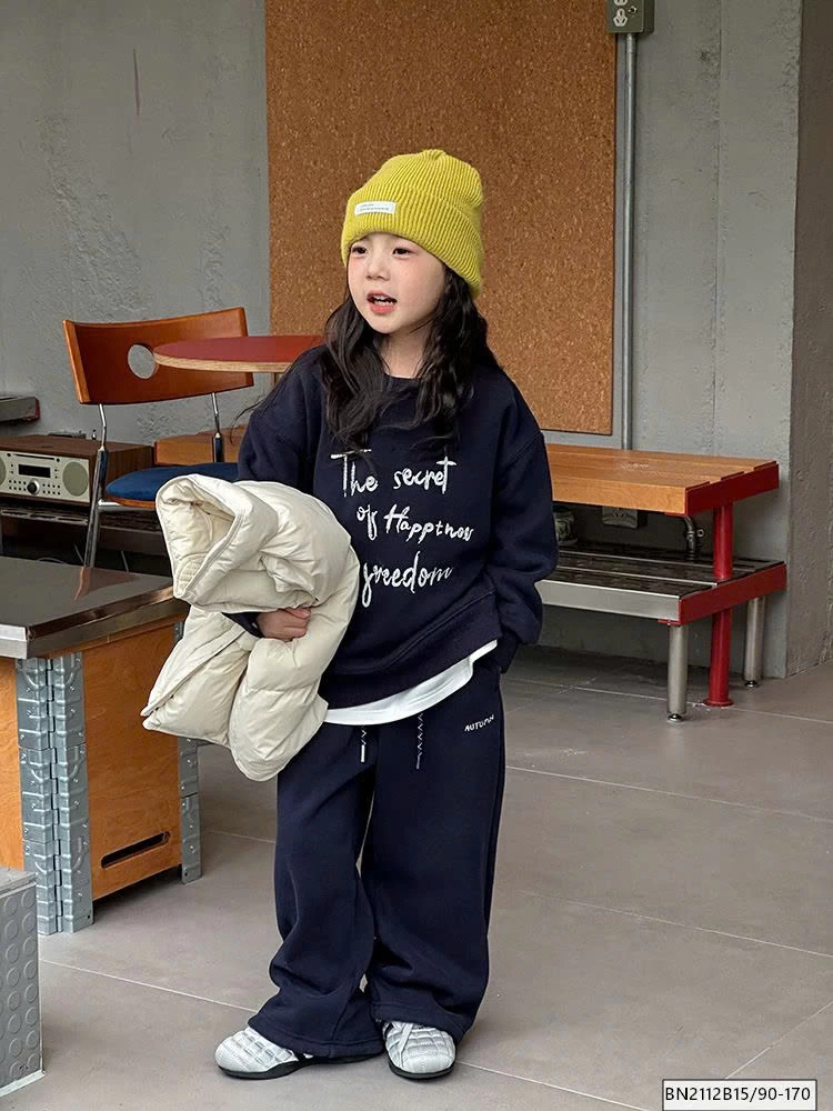 BỘ NỈ IN CHỮ LÓT LÔNG AMBB 25C176