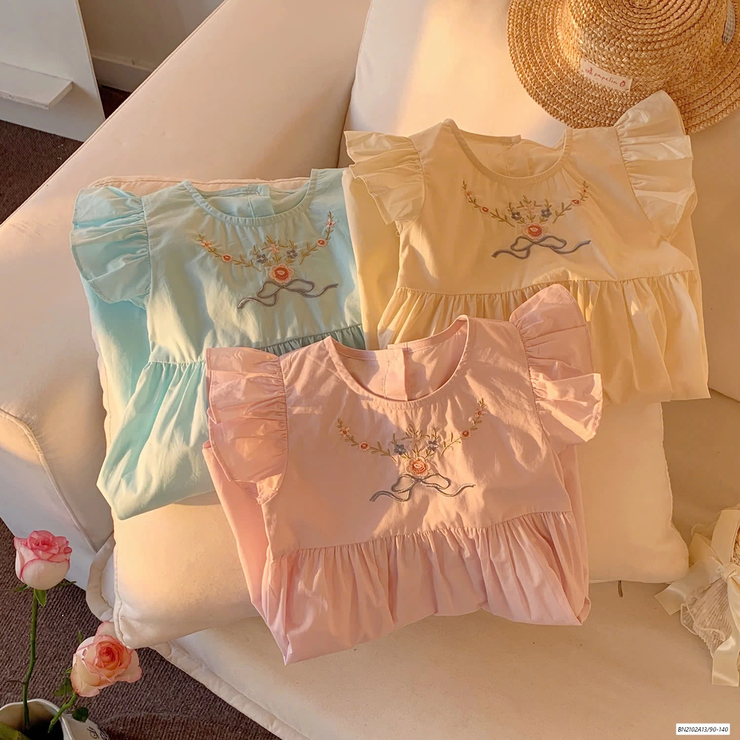 ĐẦM THÔ CÁNH TIÊN THÊU HOA