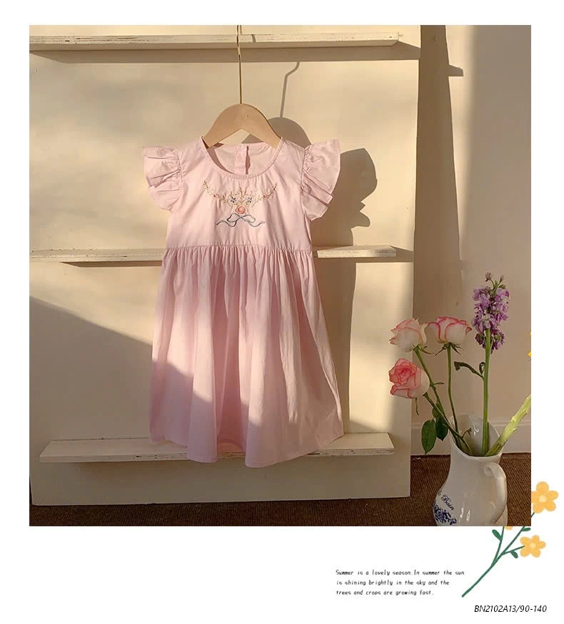 ĐẦM THÔ CÁNH TIÊN THÊU HOA