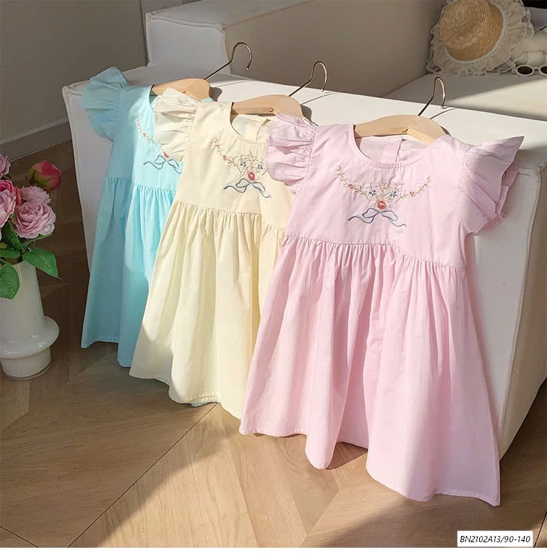 ĐẦM THÔ CÁNH TIÊN THÊU HOA