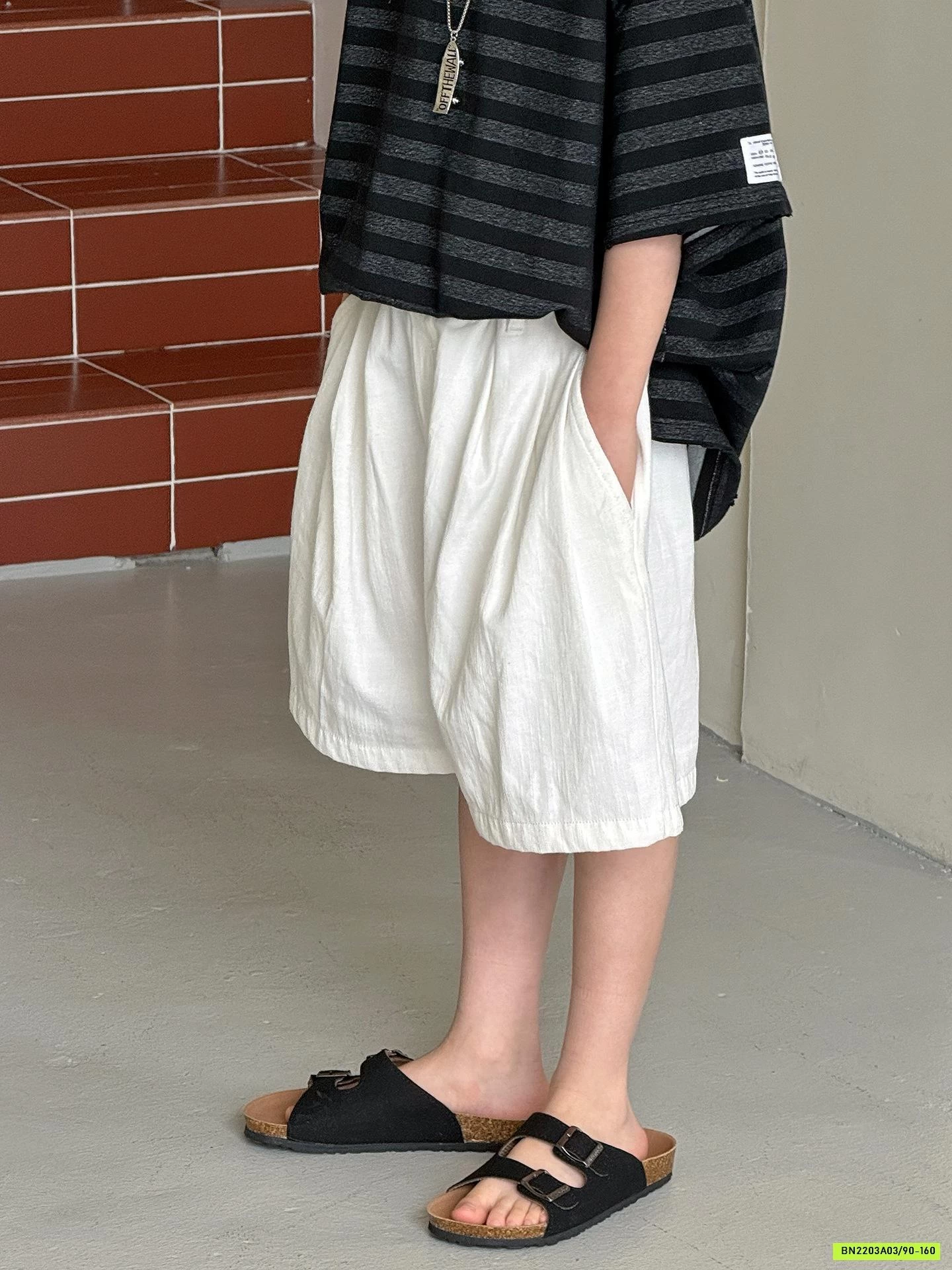 SHORT ĐŨI TRẮNG TÚI SAU