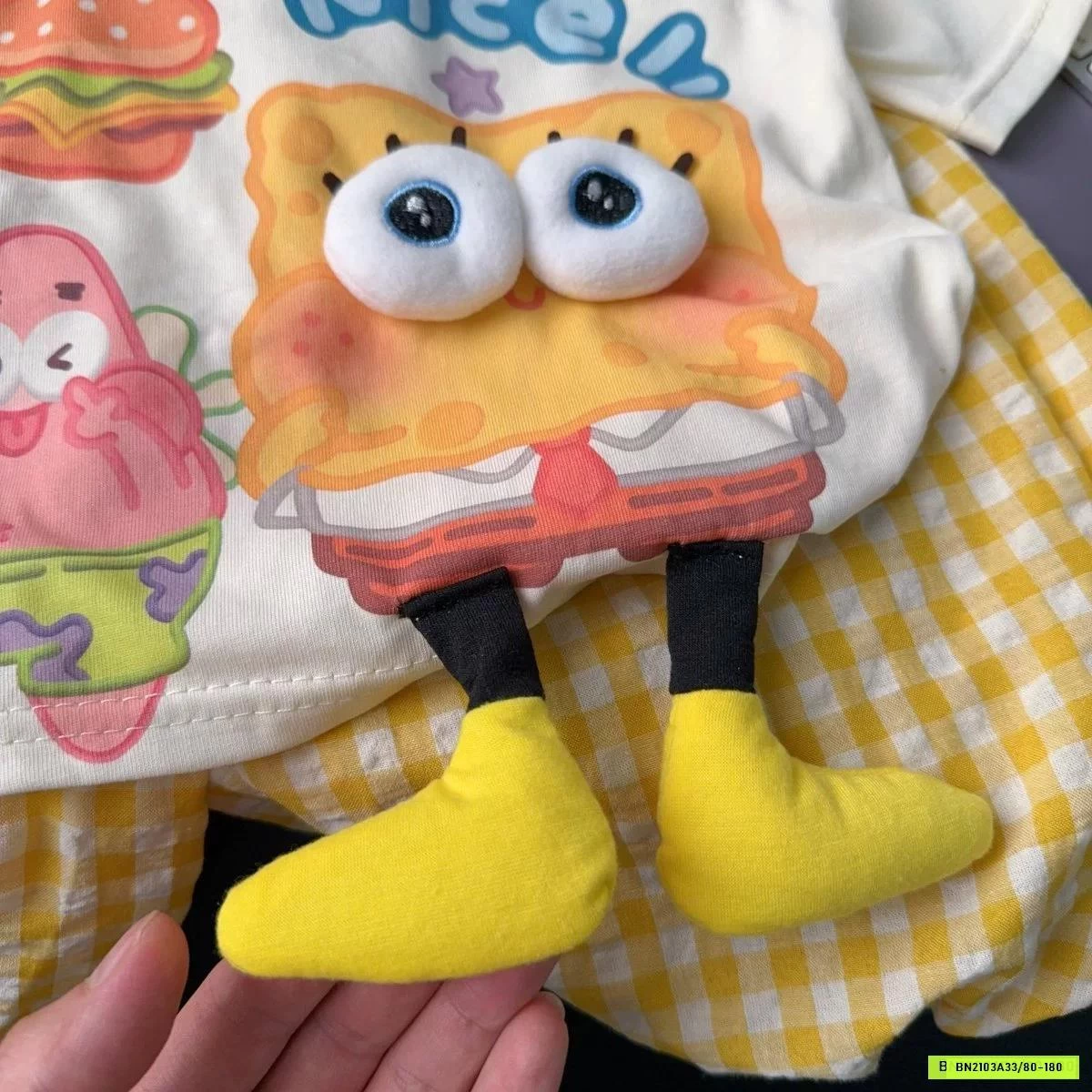 ÁO THUN GẮN GẤU BÔNG DỄ THƯƠNG