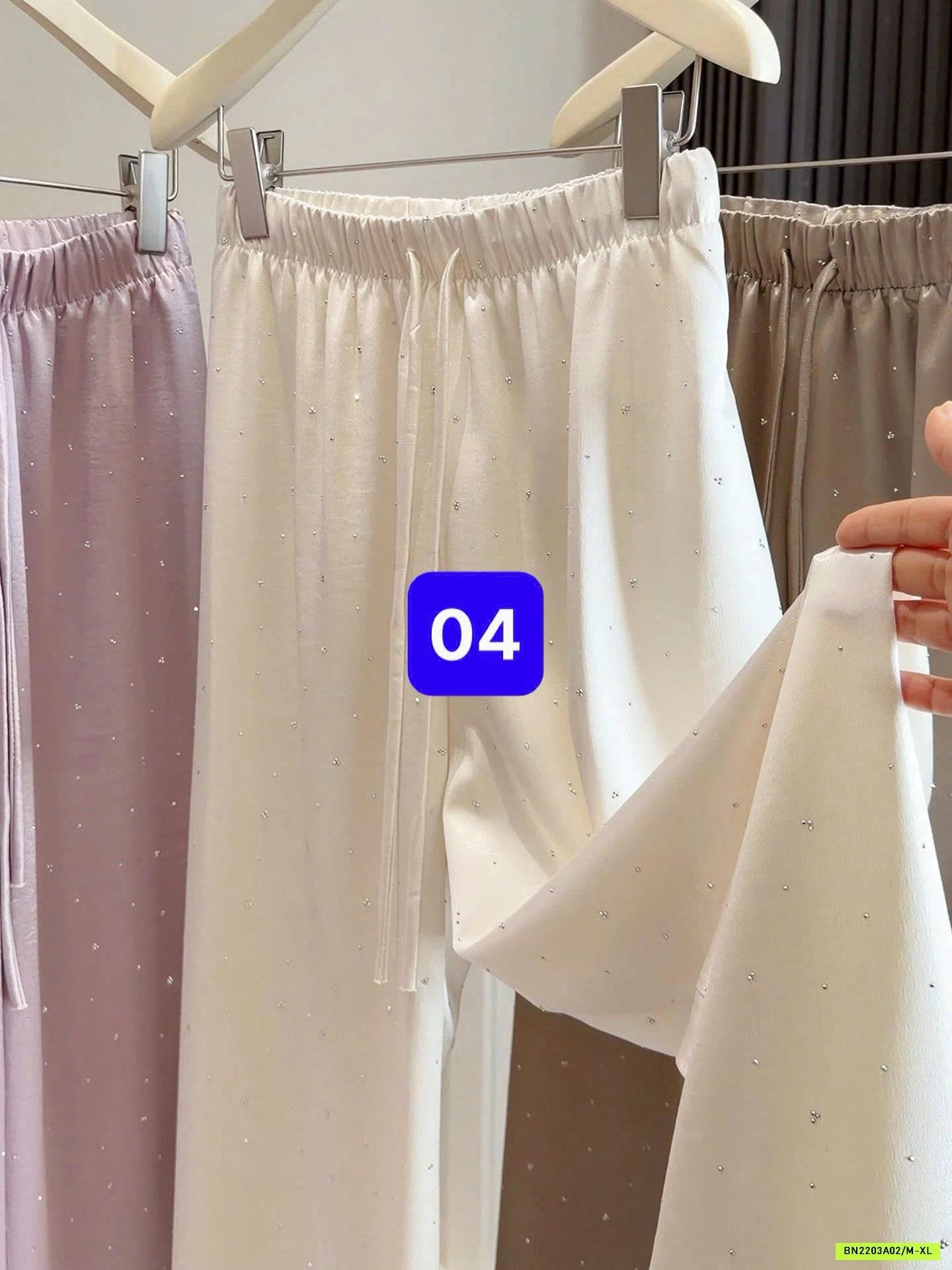 QUẦN LỤA SUÔNG GẮN ĐÁ ANNA