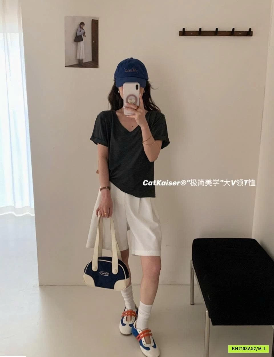 ÁO THUN NỮ CỔ V CATKAISER