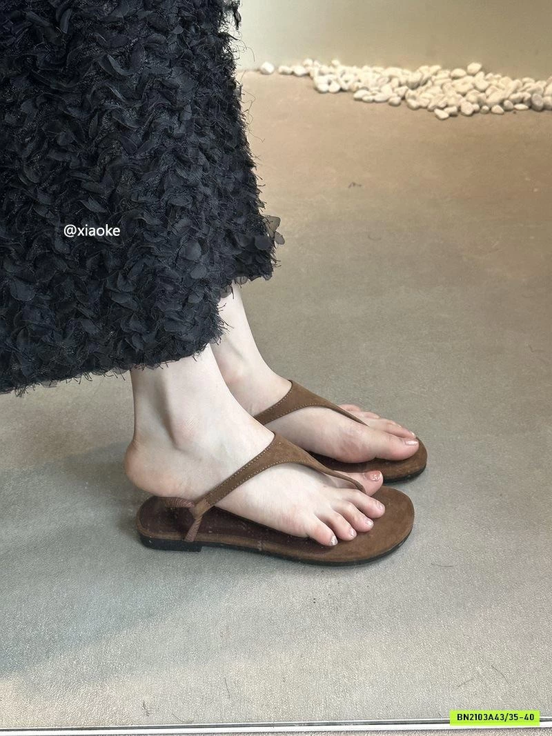 SANDAL XỎ NGÓN QUAI MẢNH