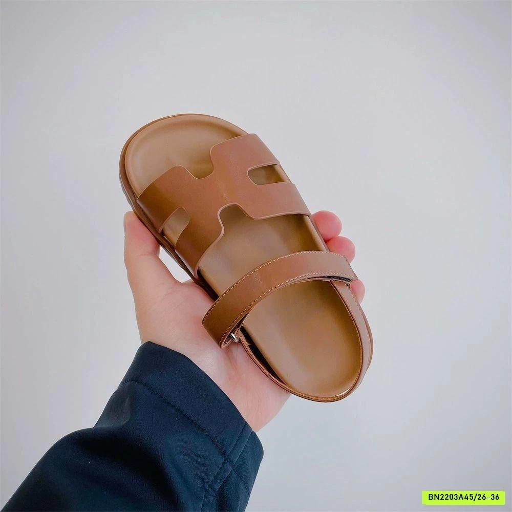 SANDAL QUAI CHỮ H