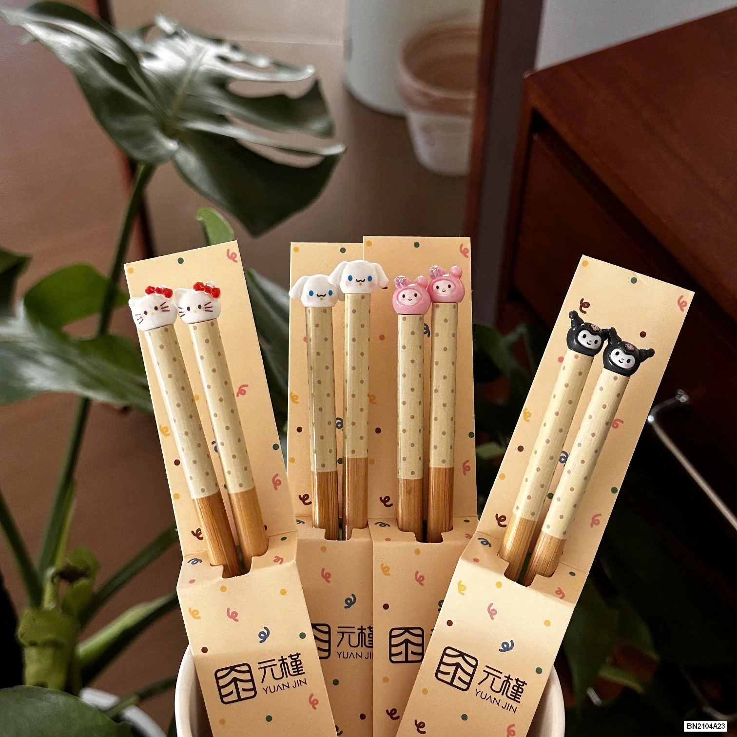 ĐŨA 3 CHIỀU GẮN STICKER