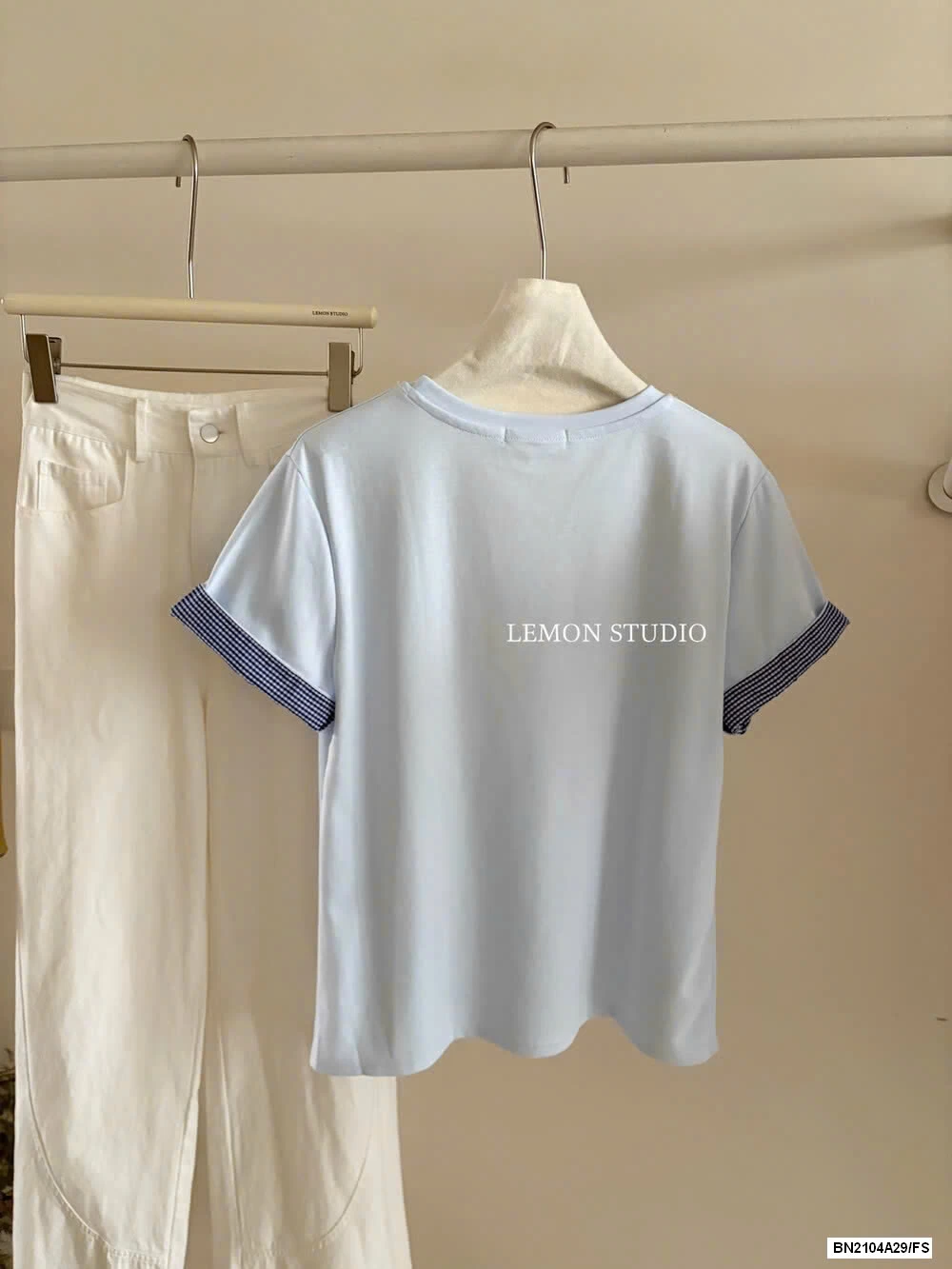 ÁO THUN CHỮ PHỐI VIỀN TAY LEMON