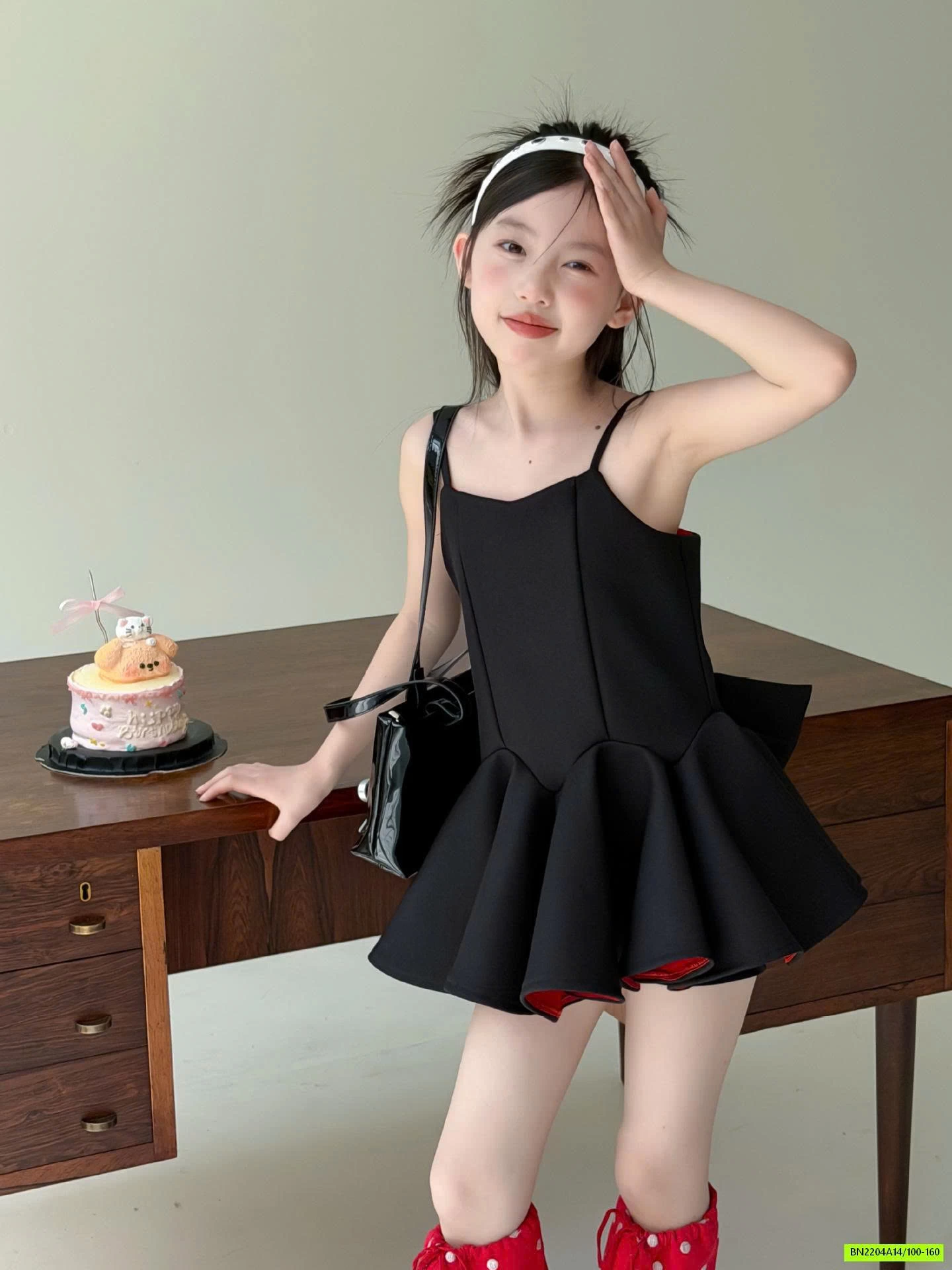 ĐẦM 2 DÂY ĐEN CHÂN LY NƠ SAU