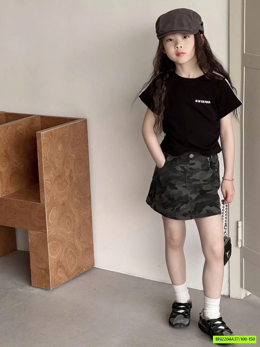 ÁO ĐEN MIX CV RẰN RI YUKIDS