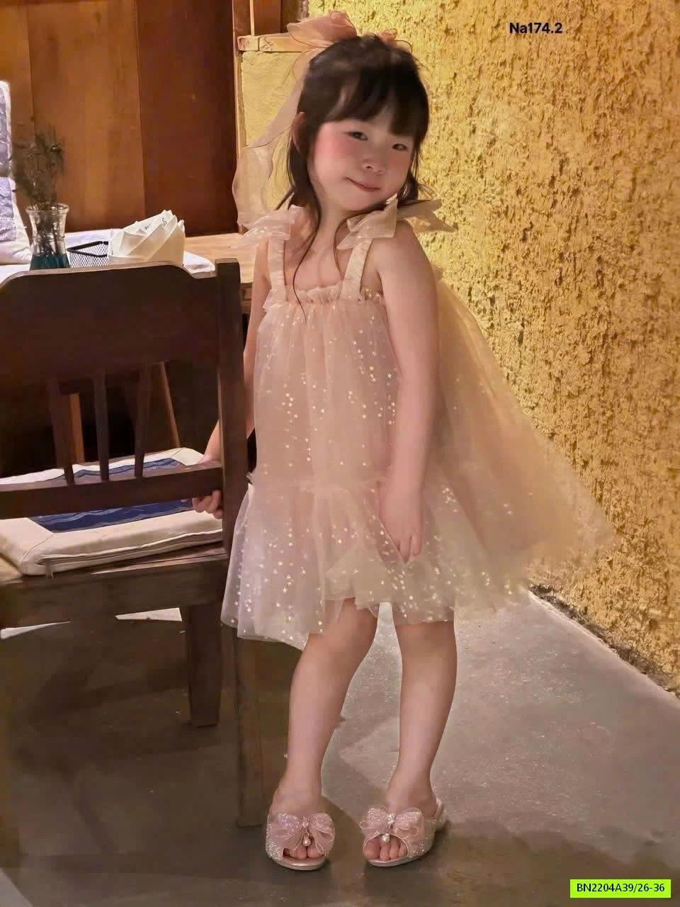 DÉP LÊ ELSA CÁNH BƯỚM