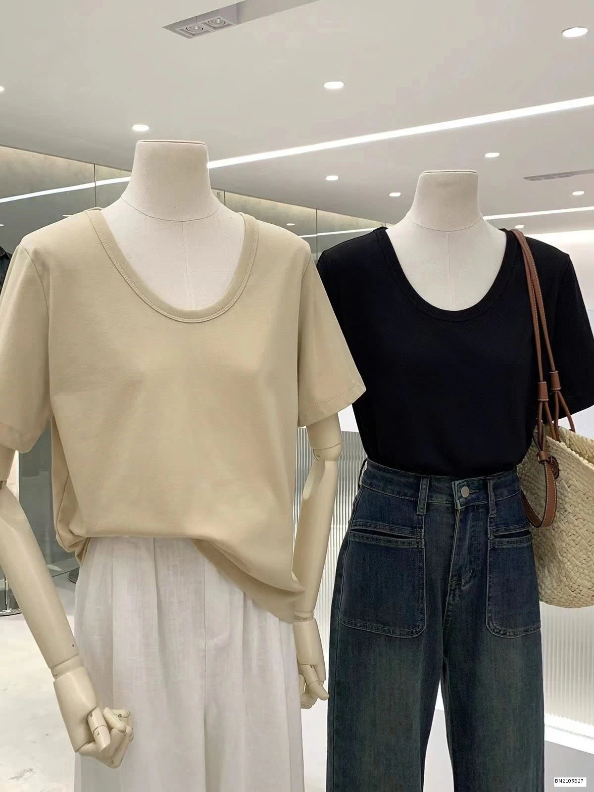 ÁO THUN CỘC TAY CỔ TRÒN NỮ