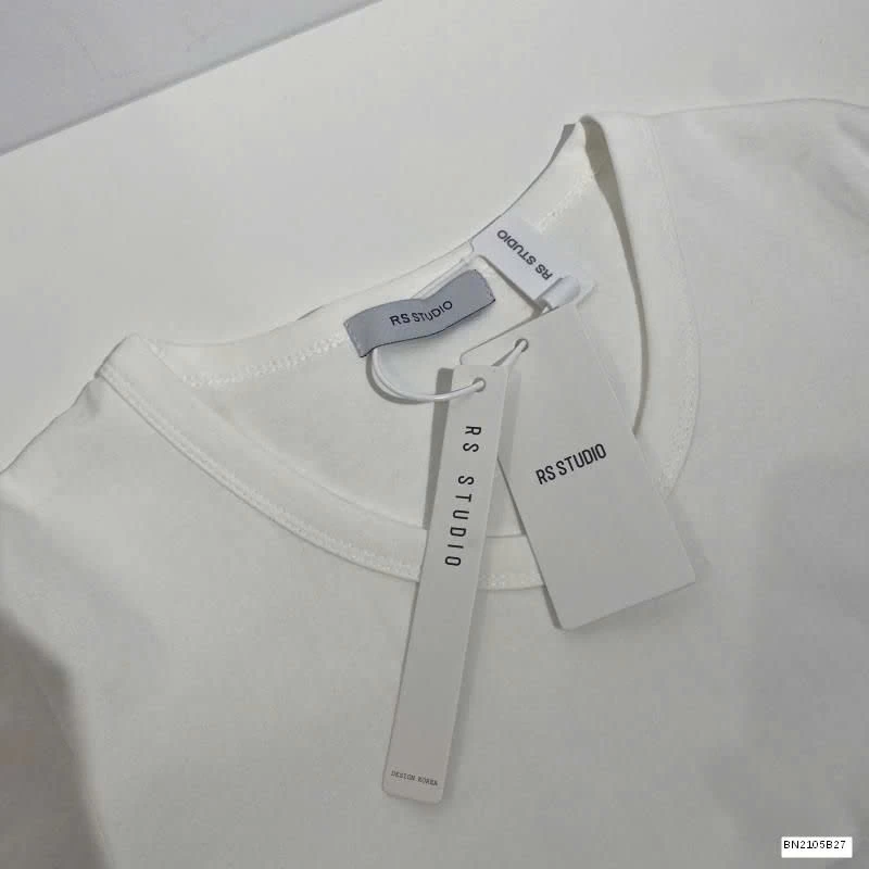 ÁO THUN CỘC TAY CỔ TRÒN NỮ