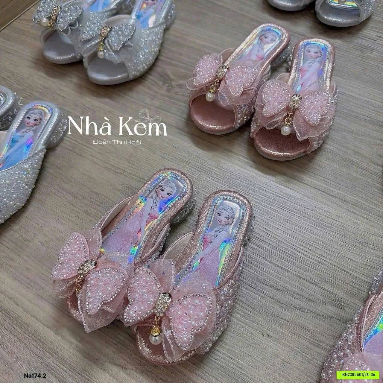 DÉP LÊ ELSA CÁNH BƯỚM