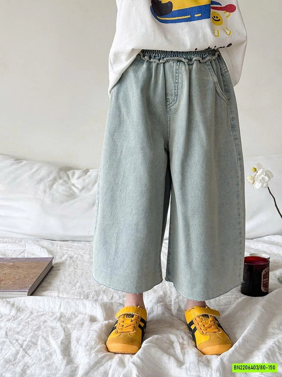 SÉT THUN TRẮNG MIX JEANS ỐNG RỘNG