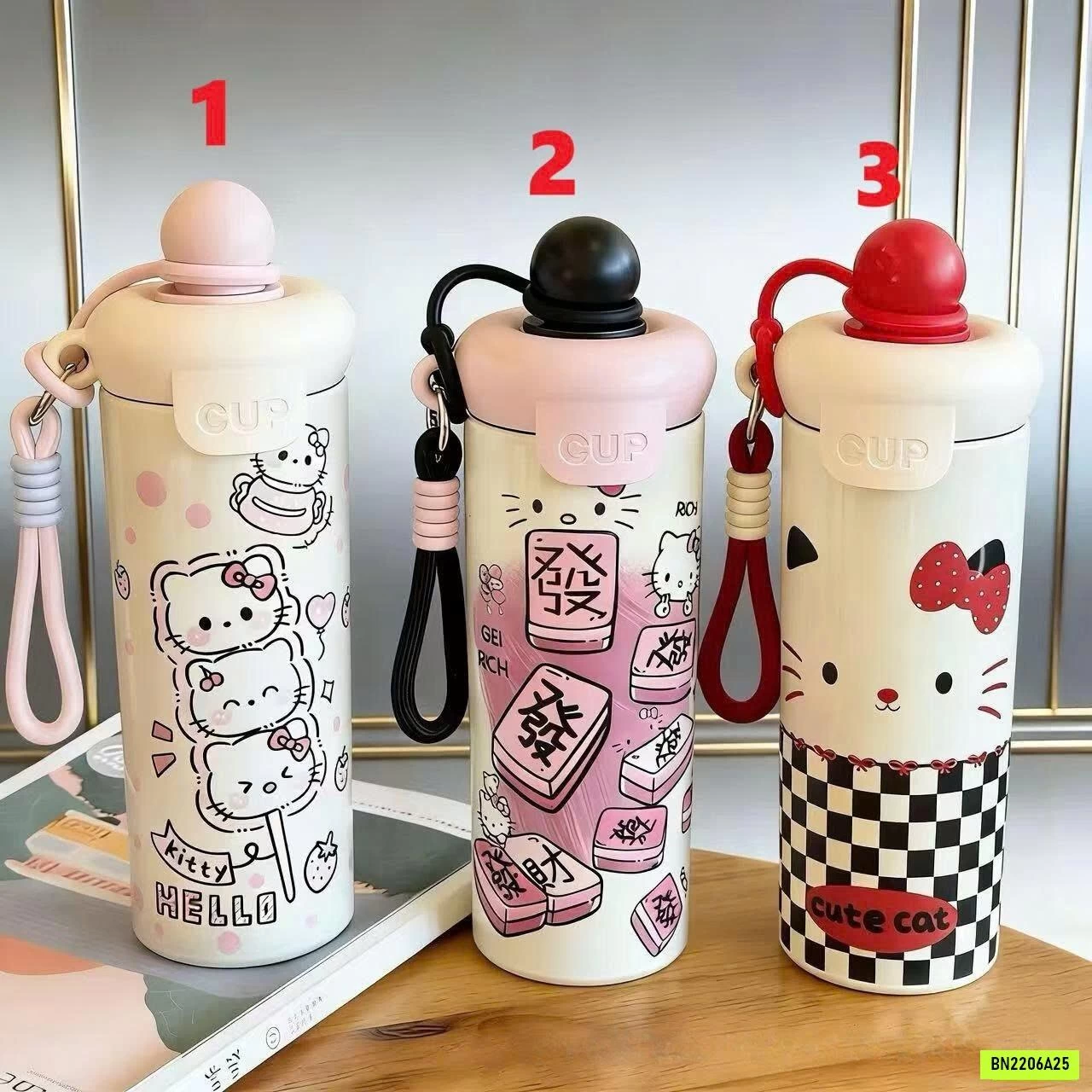 BÌNH NƯỚC GIỮ NHIỆT KITTY