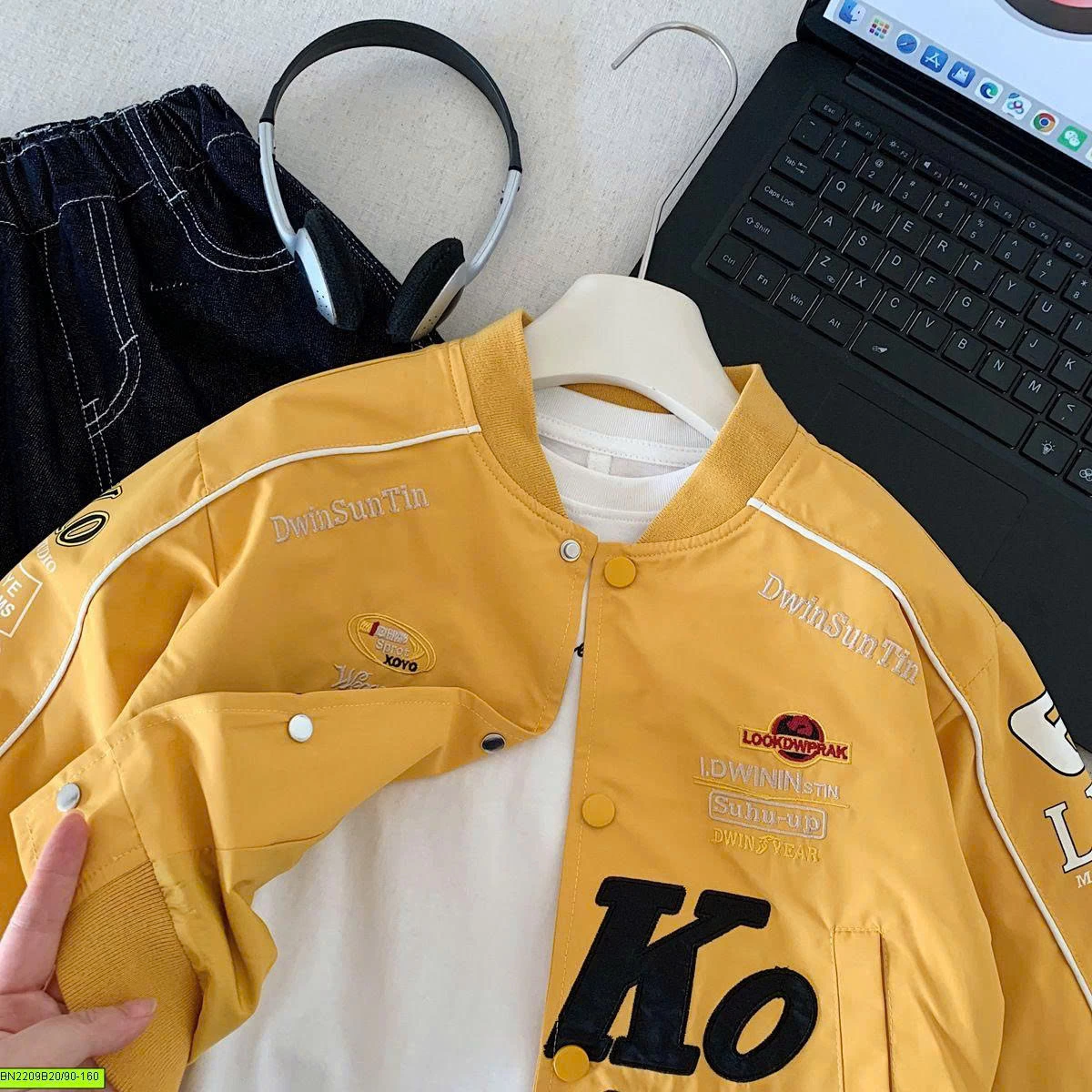 ÁO KHOÁC GIÓ THỂ THAO CHỮ LLKO