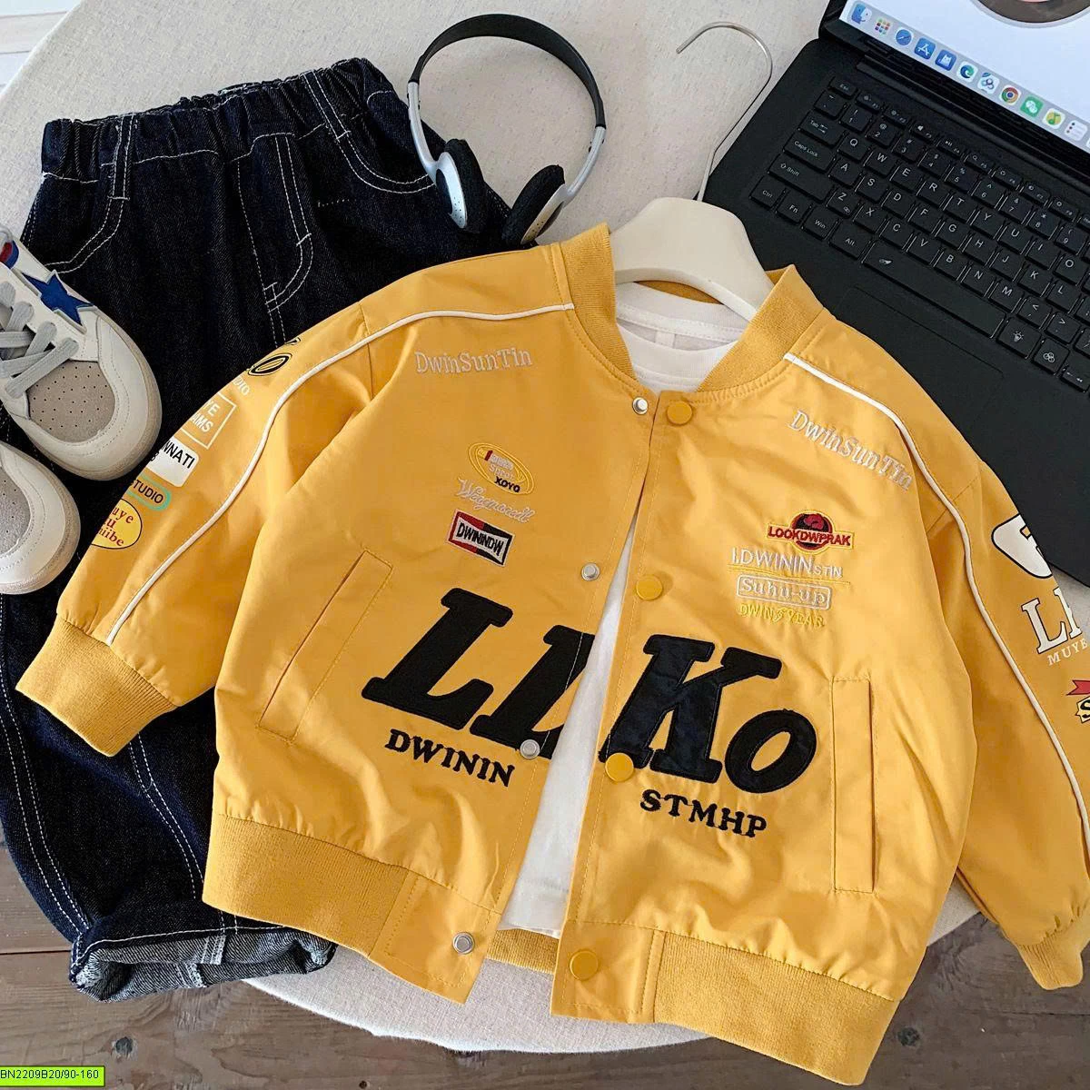 ÁO KHOÁC GIÓ THỂ THAO CHỮ LLKO
