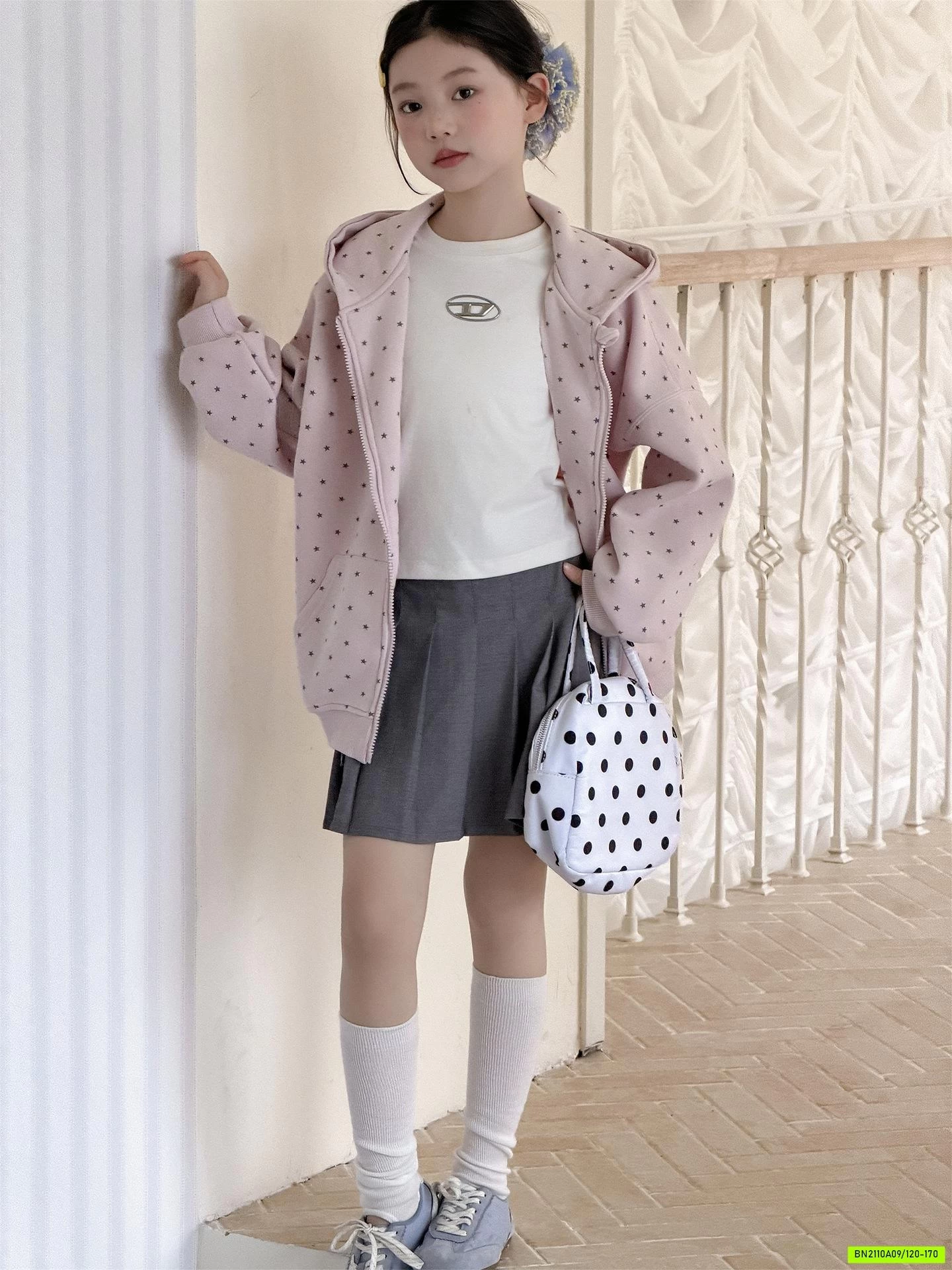KHOÁC COTTON HỒNG CHẤM BI BÉ GÁI