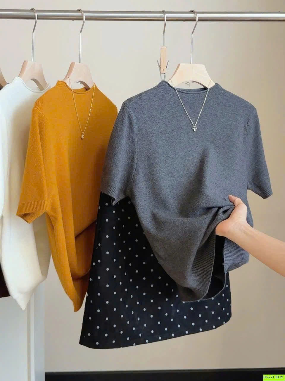 ÁO LEN CỔ TRÒN TAY NGẮN BASIC ANNA