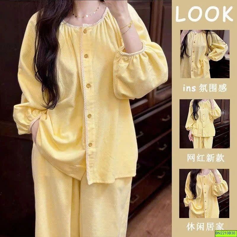 BỘ MẶC NHÀ VÀNG