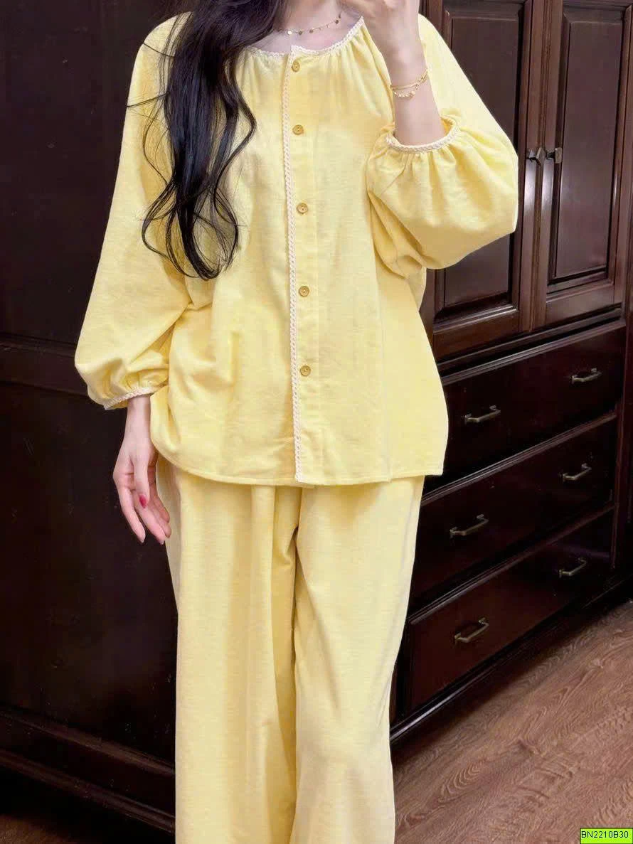 BỘ MẶC NHÀ VÀNG
