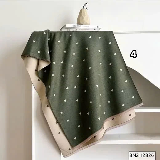 KHĂN CHOÀNG TRÁI TIM 2 MÀU