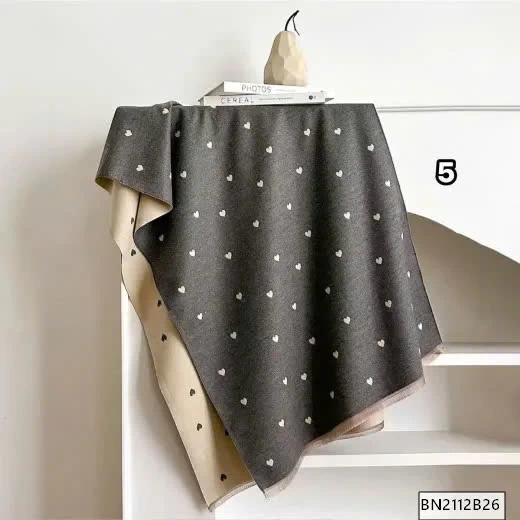 KHĂN CHOÀNG TRÁI TIM 2 MÀU