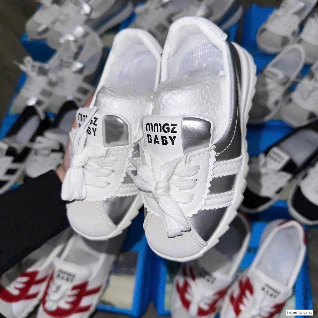 SLIPON 2 SỌC BUỘC DÂY