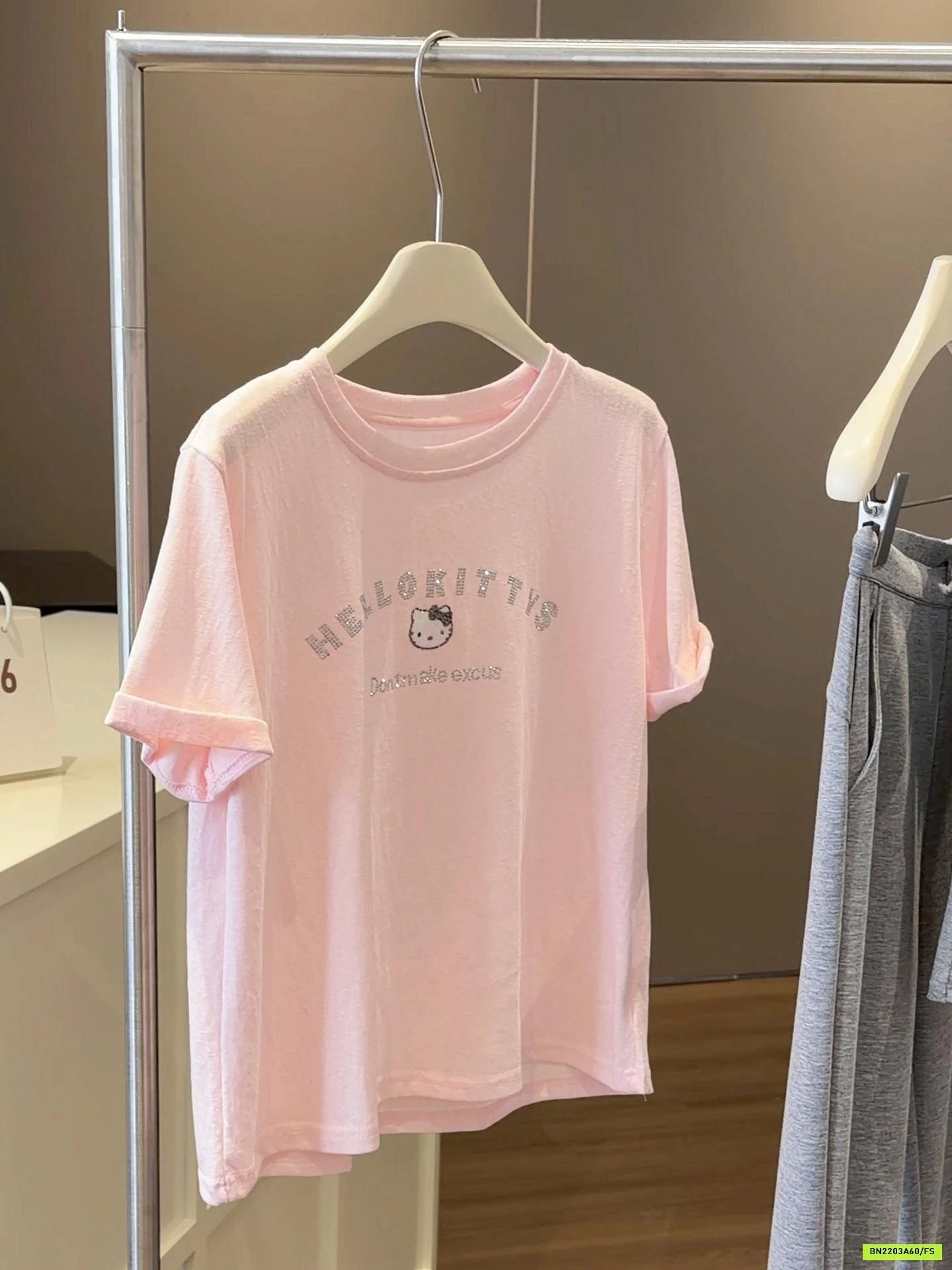 ÁO THUN NGẮN TAY KITTY ANNA