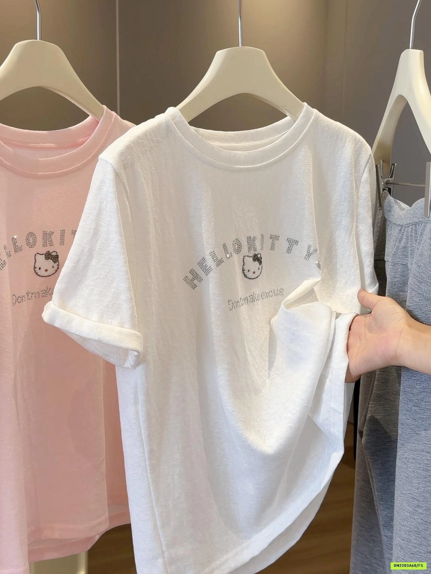 ÁO THUN NGẮN TAY KITTY ANNA