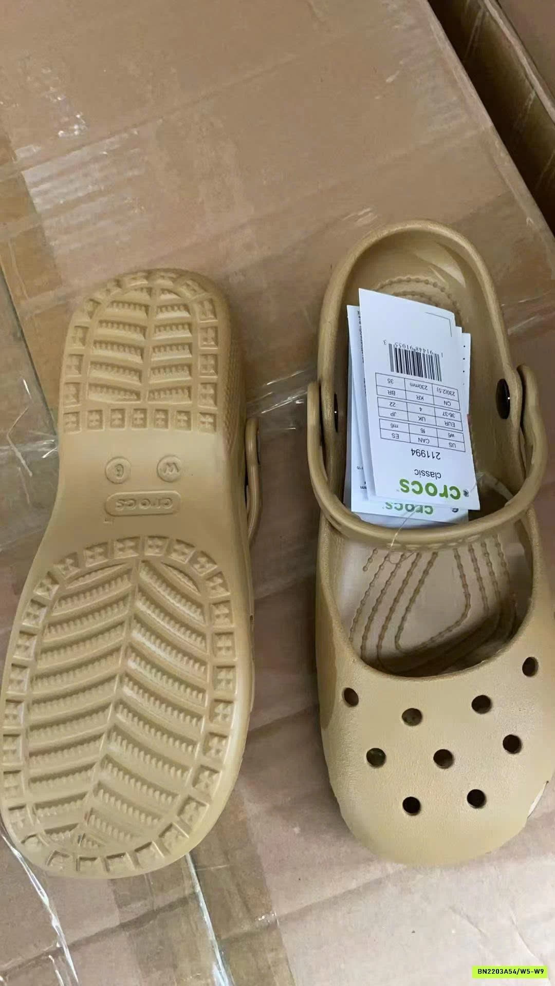 GIÀY BỆT CROCS NÂU