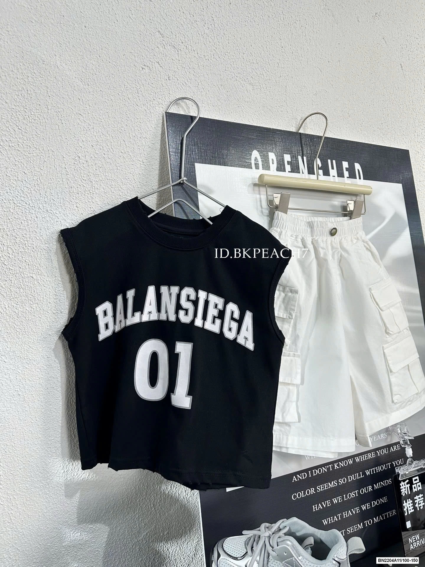 SHORT THÔ TRẮNG TÚI HỘP