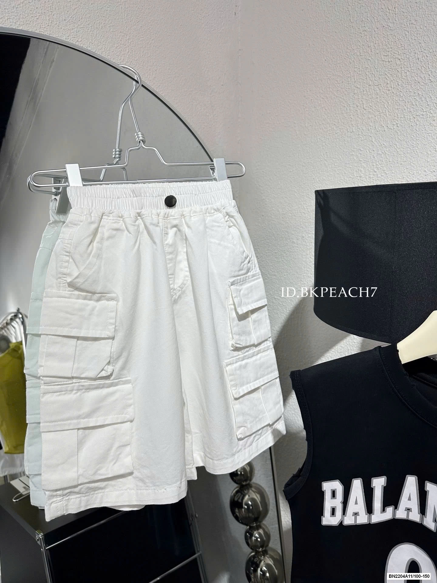 SHORT THÔ TRẮNG TÚI HỘP