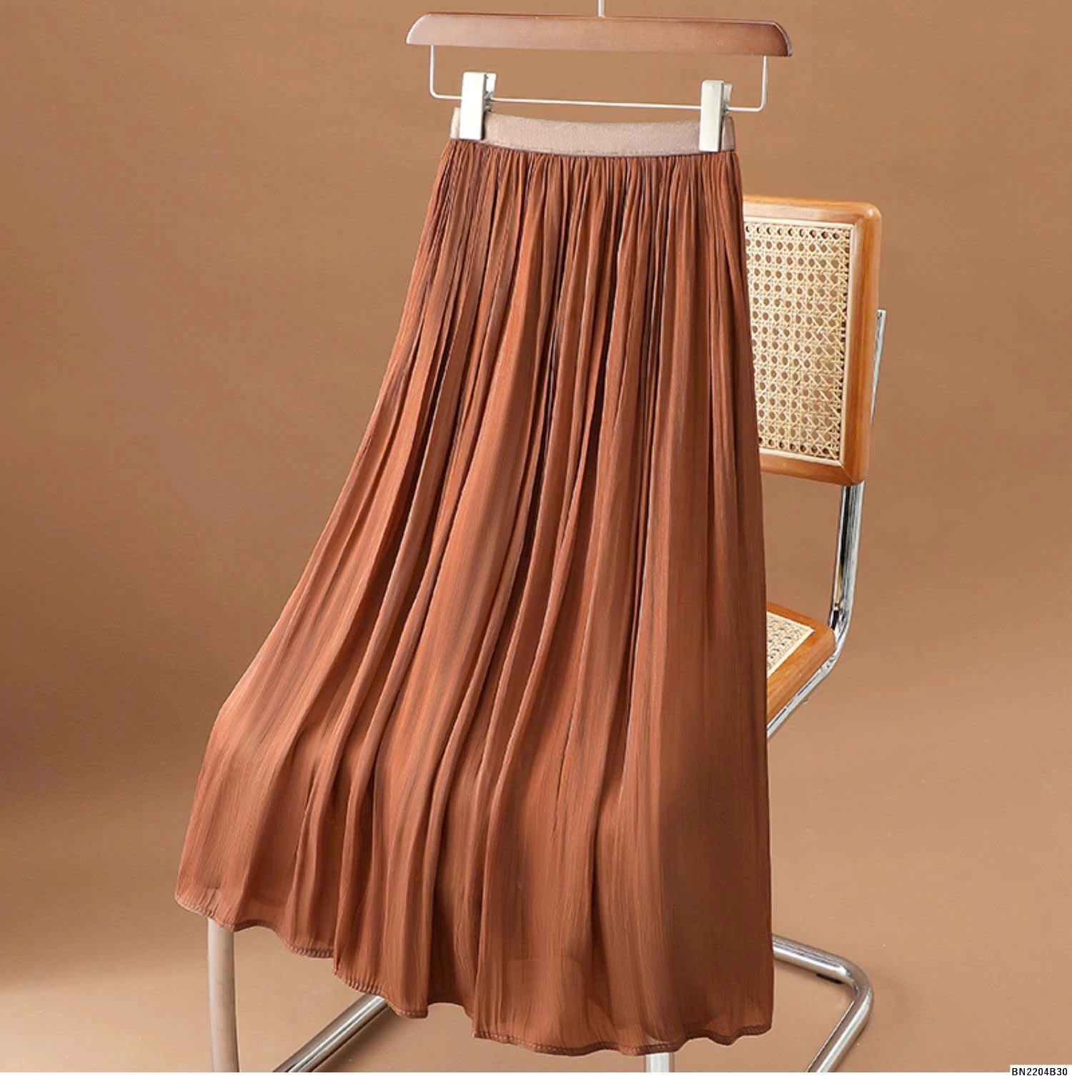 CHÂN VÁY LỤA BASIC