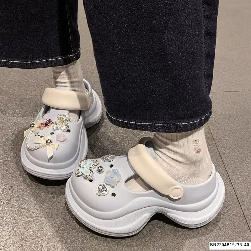 SỤC NỮ ĐẾ CAO ICON BƯỚM SIÊU XINH