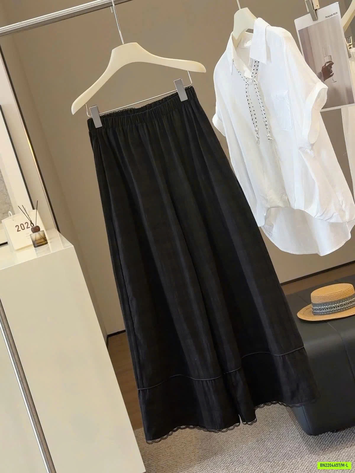 QUẦN ĐŨI ỐNG RỘNG ANNA GẤU VIỀN REN