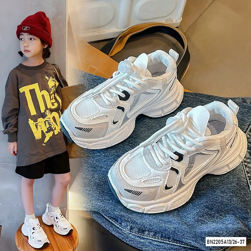SNEAKER TRẮNG NĂNG ĐỘNG