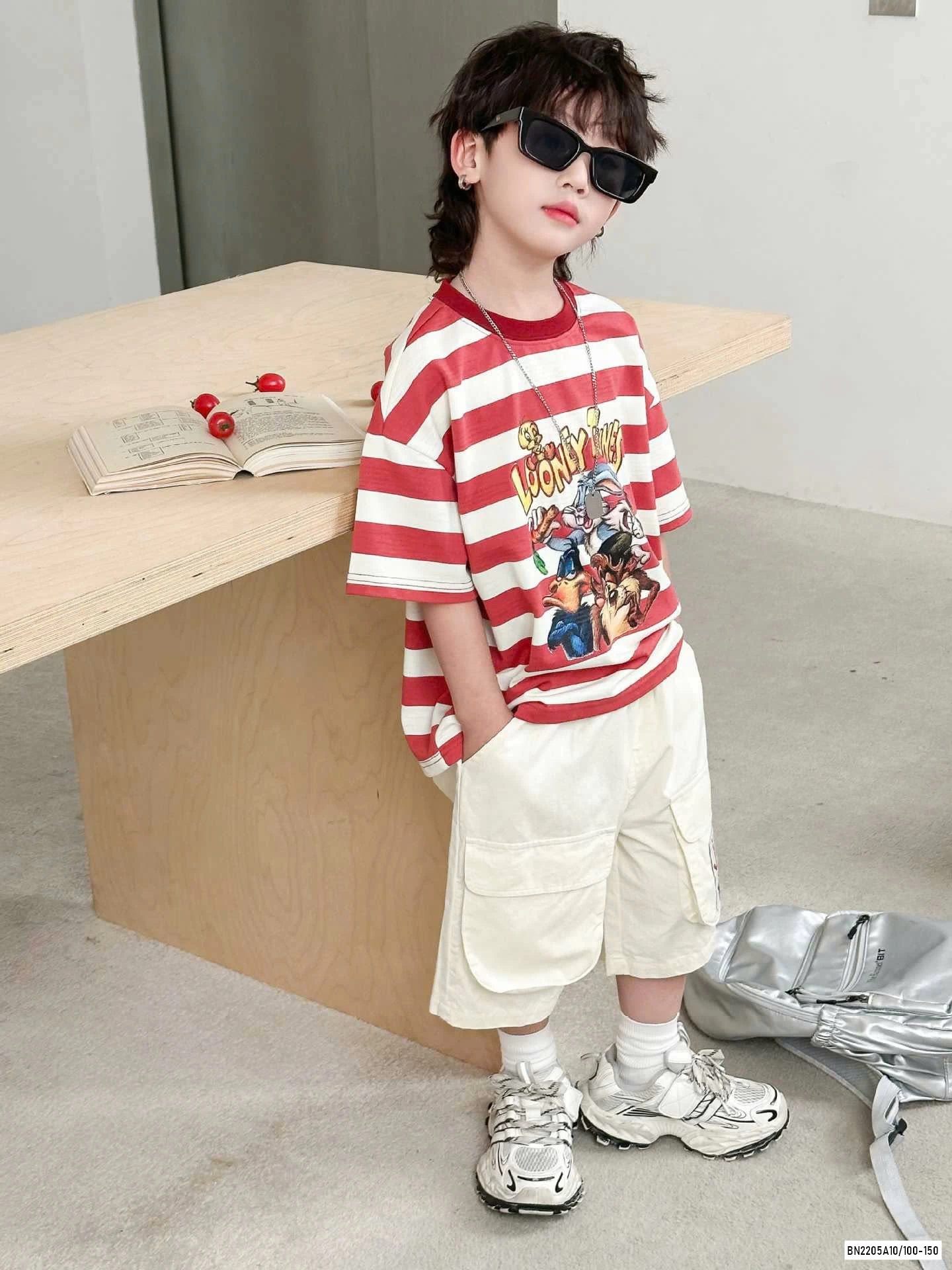 ÁO ĐỎ KẺ MIX SHORT TRẮNG