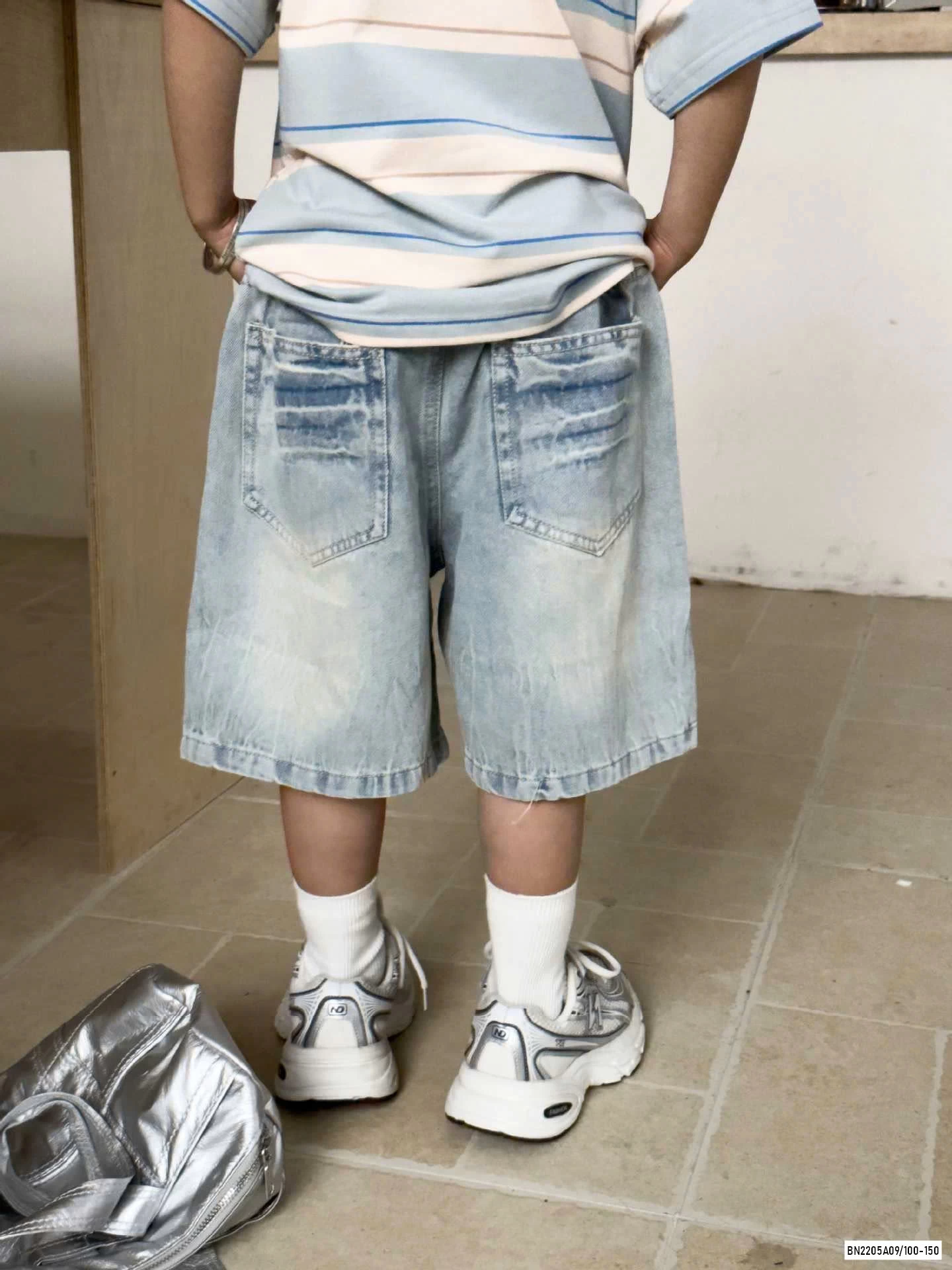 ÁO KẺ XANH MIX SHORT JEANS TUA GẤU