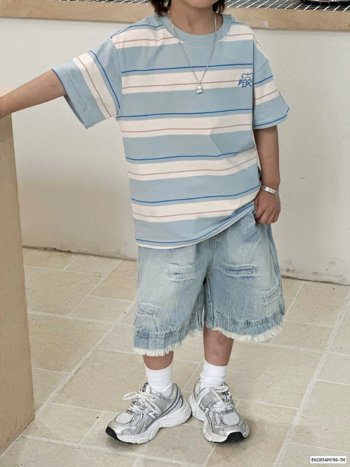 ÁO KẺ XANH MIX SHORT JEANS TUA GẤU