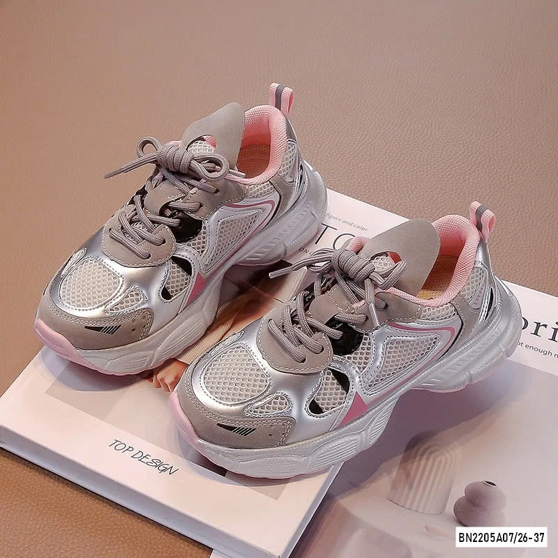 SNEAKER THOÁNG KHÍ CÁ TÍNH