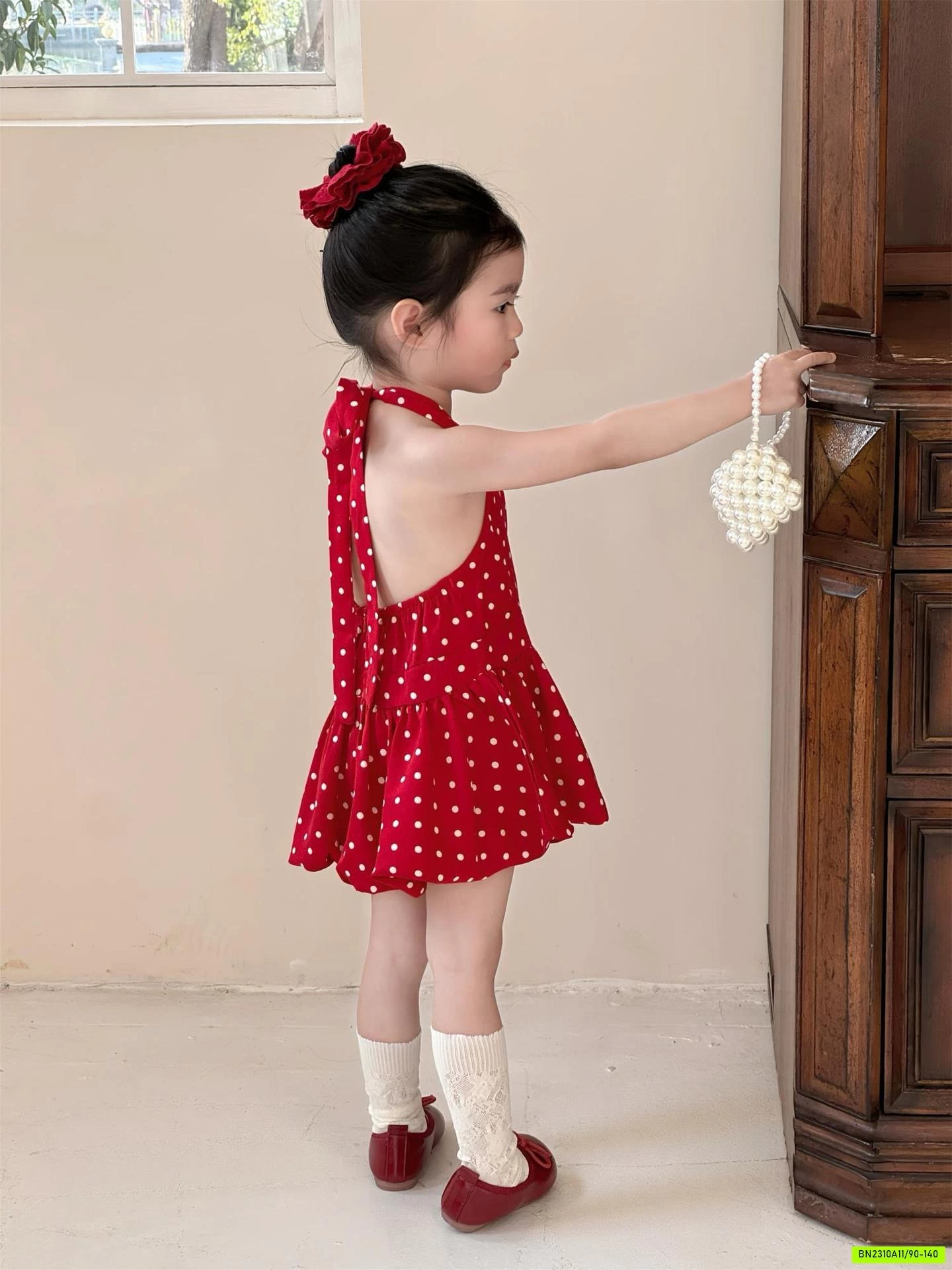 ĐẦM BÍ ĐỎ CHẤM BI KHOÉT LƯNG