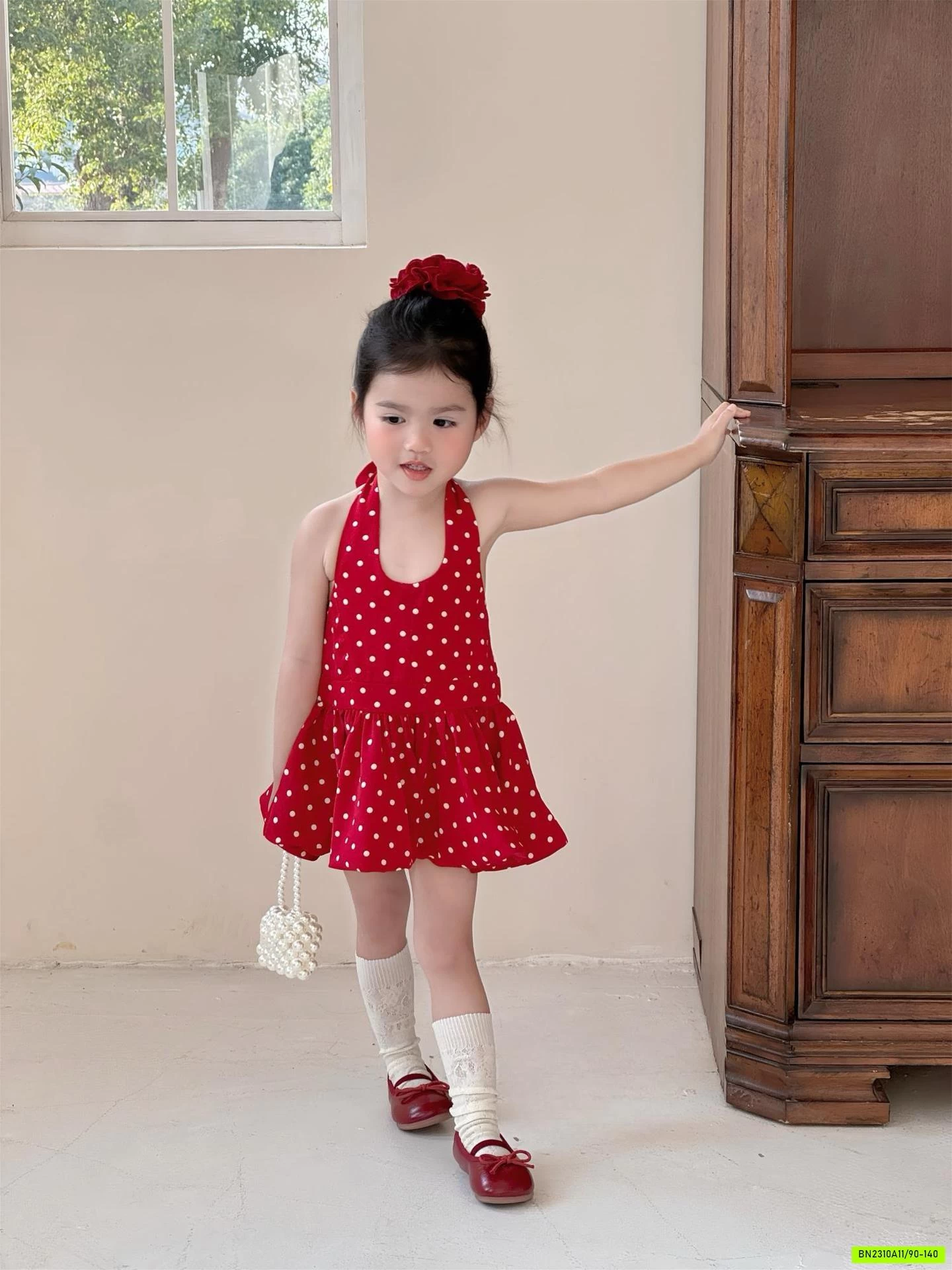 ĐẦM BÍ ĐỎ CHẤM BI KHOÉT LƯNG