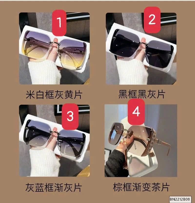 KÍNH VUÔNG THỜI TRANG