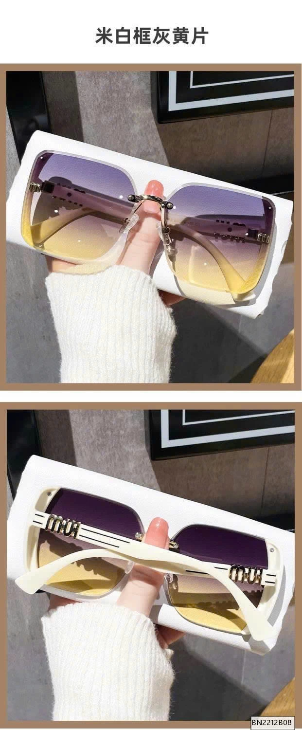 KÍNH VUÔNG THỜI TRANG