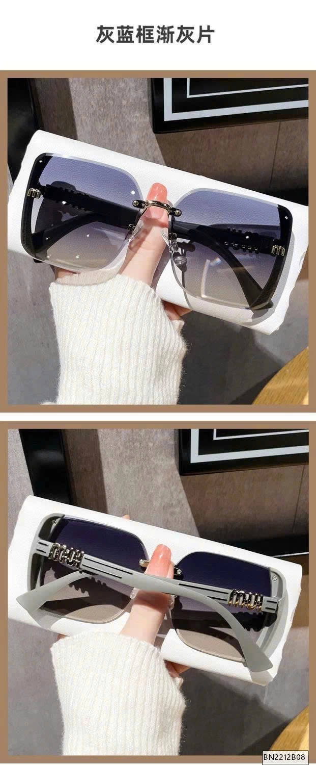 KÍNH VUÔNG THỜI TRANG