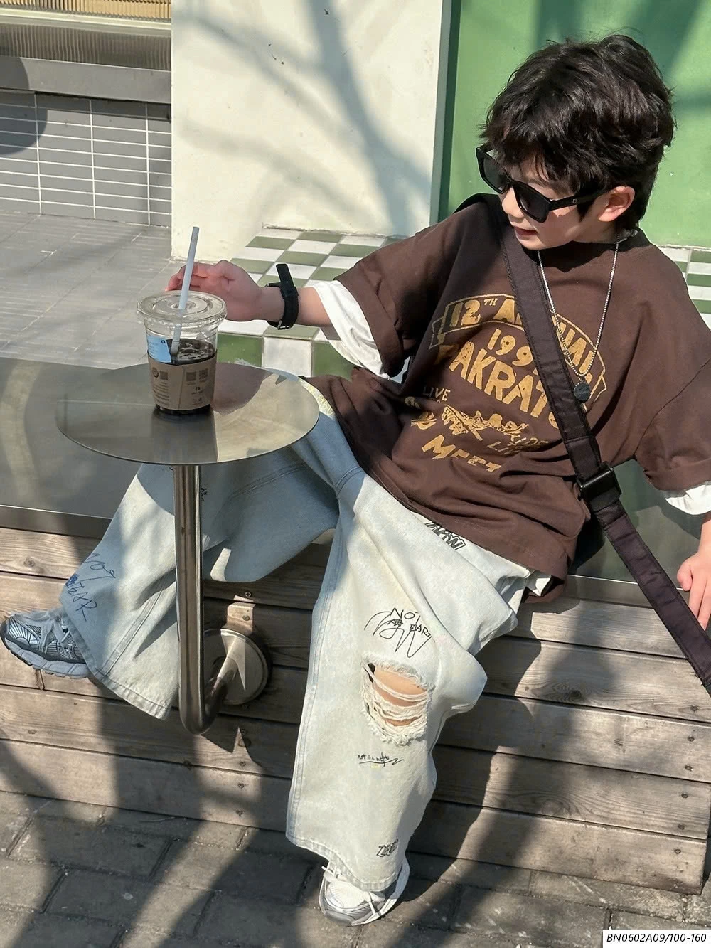 JEANS SUÔNG RÁCH AFTERMEE