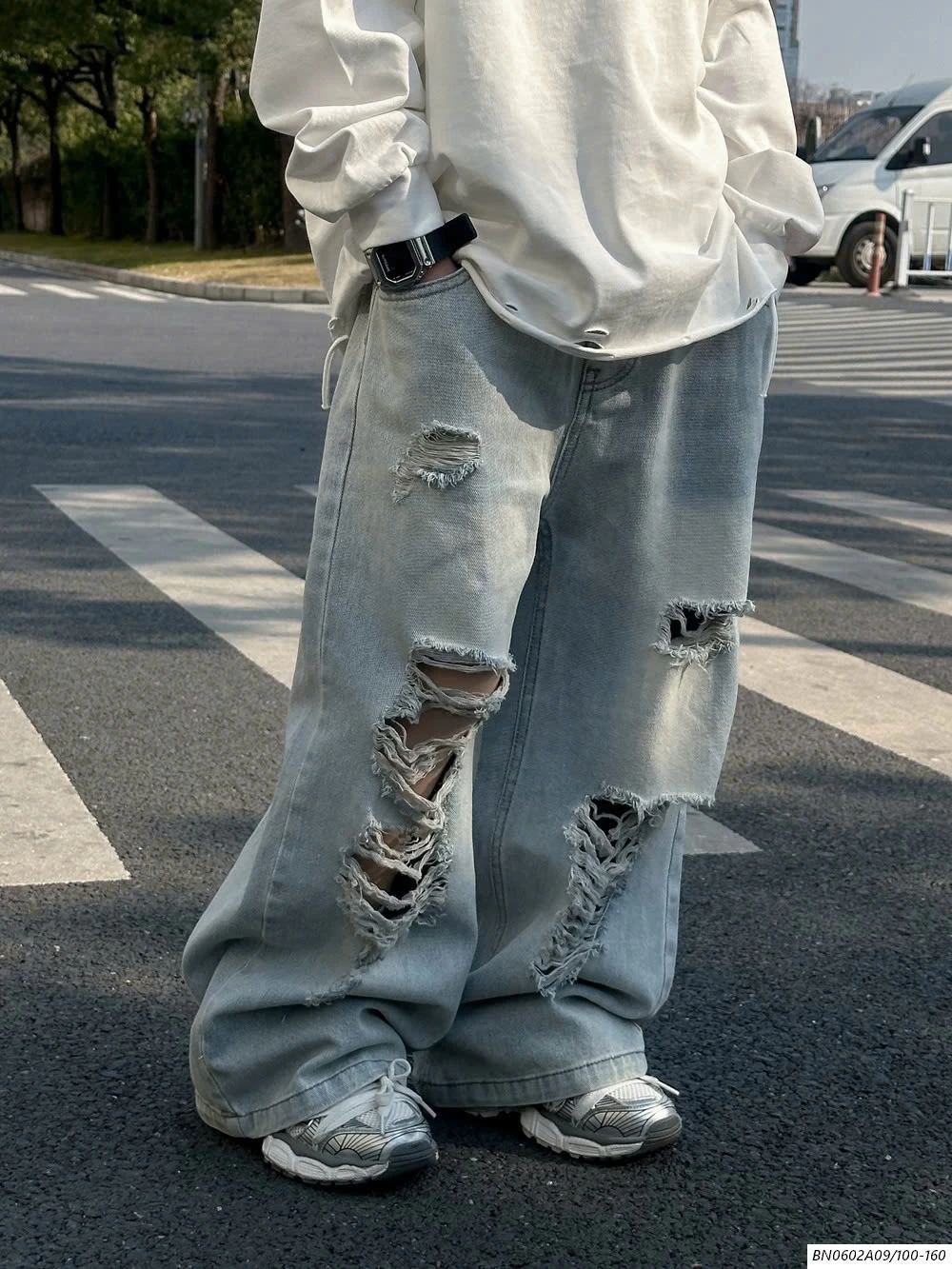 JEANS SUÔNG RÁCH AFTERMEE